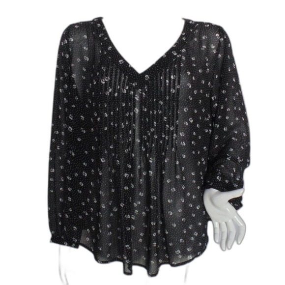 TORRID Top/Tunic, 1/1X, Black, Floral, Pintuck Pleated Bib, Long sleeve, V-neck - Picture 10 of 15